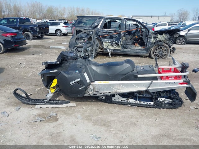 Skidoo Expedition 2015 YH2SSRFC0FR000107 Image 8