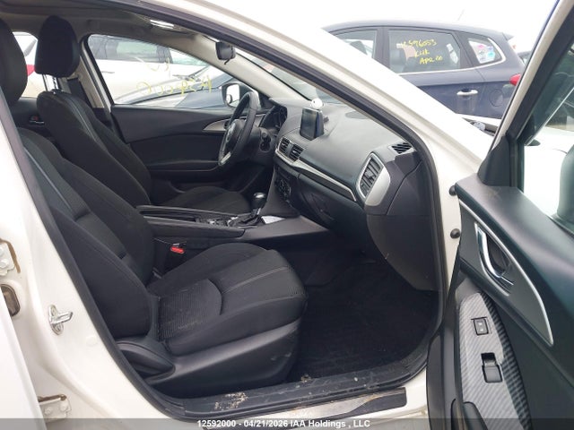 3MZBN1V72JM235727 Mazda 3 Gs