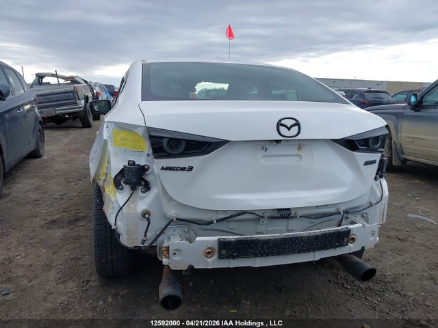 3MZBN1V72JM235727 Mazda 3 Gs