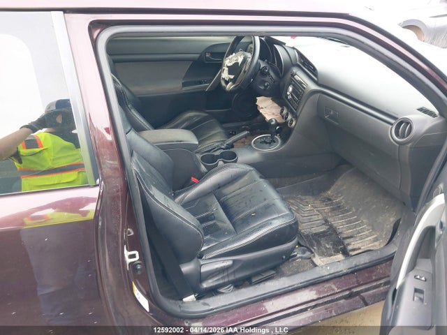 12592002 :رقم المزاد ، JTKJF5C72B3002626 vin ، 2011 Toyota Scion Tc مزاد بيع