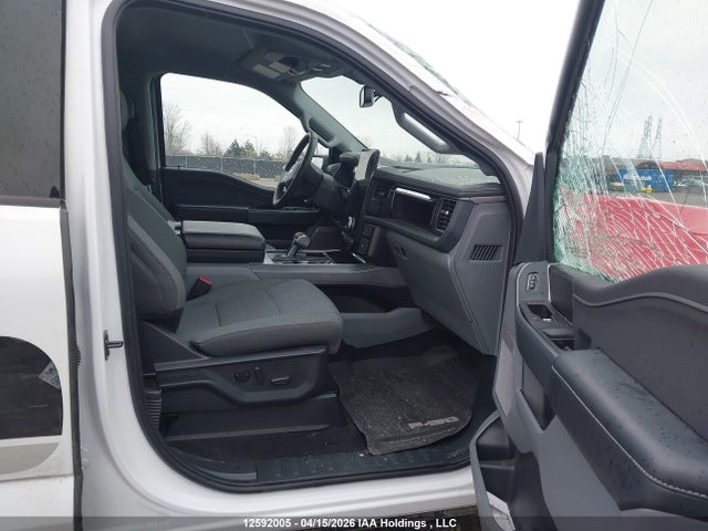 Ford F-150 Lightning Flash 2024 1FT6W3L74RWG15678 Image 5