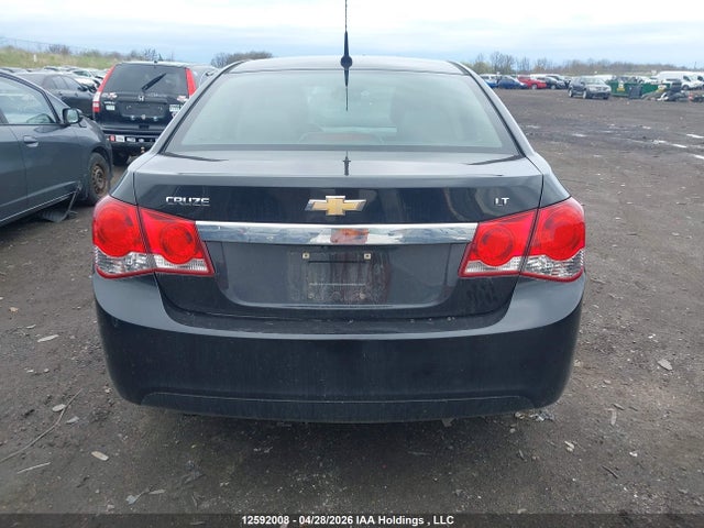 1G1PE5SB9E7197639 Chevrolet Cruze
