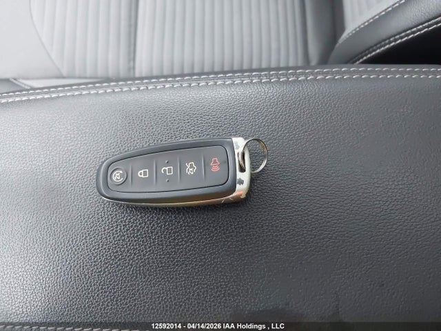 12592014 :رقم المزاد ، 1FMCU9J98KUB72223 vin ، 2019 Ford Escape Titanium مزاد بيع