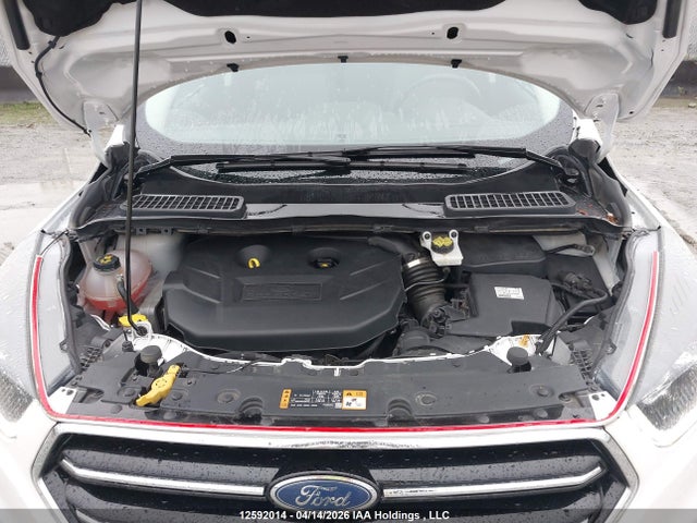 12592014 :رقم المزاد ، 1FMCU9J98KUB72223 vin ، 2019 Ford Escape Titanium مزاد بيع