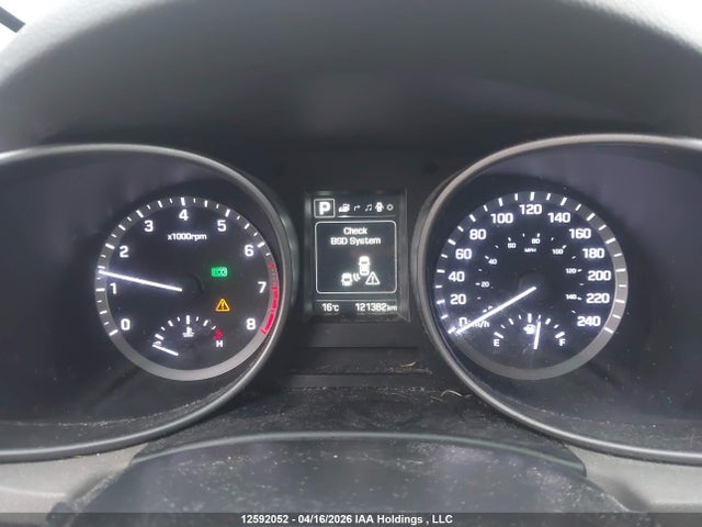 5NMZUDLB3JH061215 Hyundai SANTA FE SPORT