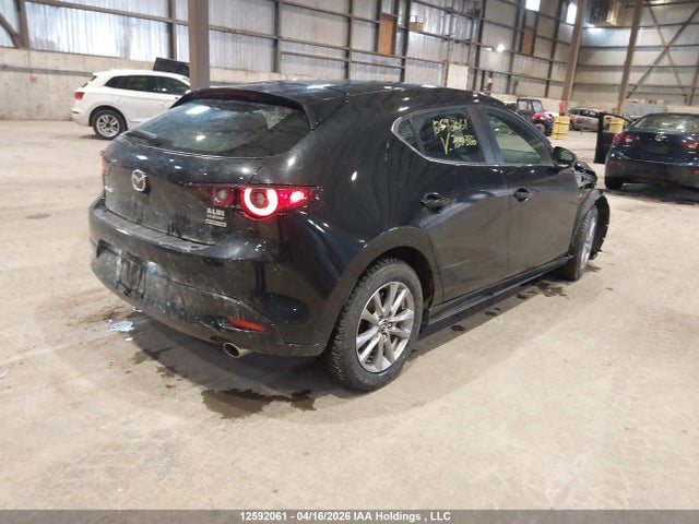 12592061 :رقم المزاد ، JM1BPAKM6R1720386 vin ، 2024 Mazda Mazda3 مزاد بيع