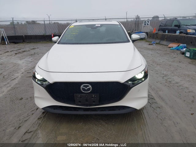 Продаж на аукціоні авто 2021 Mazda 3 Premium, vin: JM1BPBML9M1303878, номер лоту: 12592074