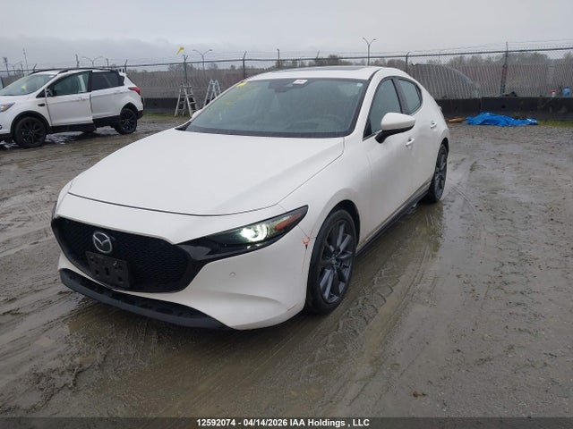 Продаж на аукціоні авто 2021 Mazda 3 Premium, vin: JM1BPBML9M1303878, номер лоту: 12592074