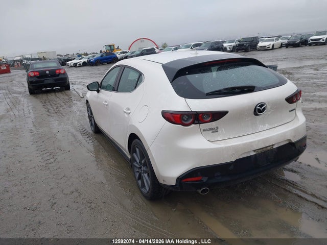 Продаж на аукціоні авто 2021 Mazda 3 Premium, vin: JM1BPBML9M1303878, номер лоту: 12592074