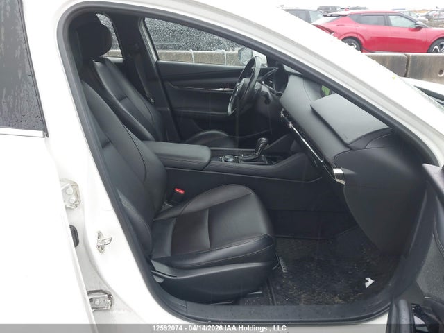 Продаж на аукціоні авто 2021 Mazda 3 Premium, vin: JM1BPBML9M1303878, номер лоту: 12592074