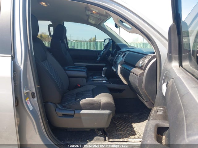5TFUY5F19JX709171 Toyota Tundra Sr5 Plus 5.7l V8