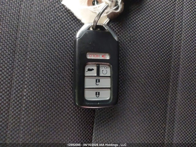 2HKRW2H28LH209338 Honda CR-V LX