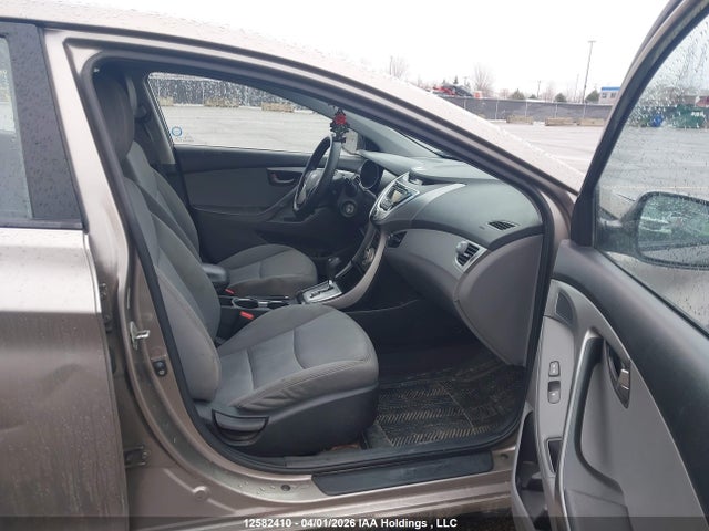 Продажа на аукционе авто 2012 Hyundai Elantra Gl, vin: 5NPDH4AE9CH092504, номер лота: 12582410