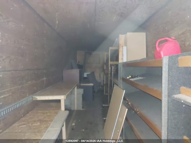 12592097 :رقم المزاد ، 2M5921613X7059237 vin ، 1999 Manac Inc  مزاد بيع