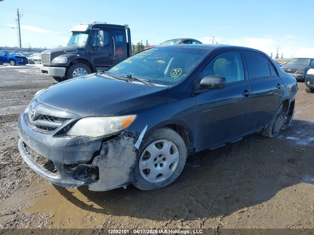 2013 Toyota Corolla Ce მანქანა იყიდება აუქციონზე, vin: 2T1BU4EE0DC991771, აუქციონის ნომერი: 12592101