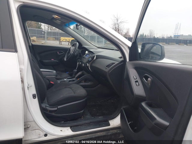 2015 Hyundai Tucson Gls მანქანა იყიდება აუქციონზე, vin: KM8JTCAF9FU952136, აუქციონის ნომერი: 12592102