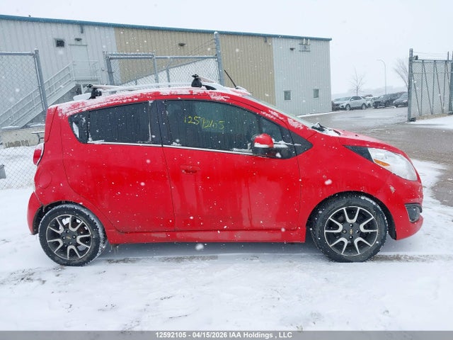 2015 Chevrolet Spark 2lt მანქანა იყიდება აუქციონზე, vin: KL8CF6S93FC757873, აუქციონის ნომერი: 12592105