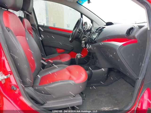 2015 Chevrolet Spark 2lt მანქანა იყიდება აუქციონზე, vin: KL8CF6S93FC757873, აუქციონის ნომერი: 12592105