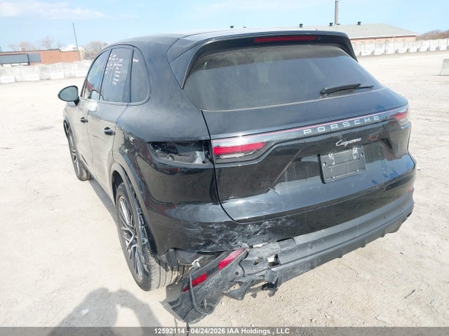 Продаж на аукціоні авто 2022 Porsche Cayenne Platinum Edition, vin: WP1AA2AY4NDA02043, номер лоту: 12592114