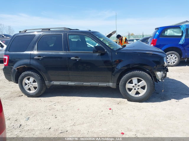 Продажа на аукционе авто 2010 Ford Escape, vin: 1FMCU9DG2AKD43925, номер лота: 12592116