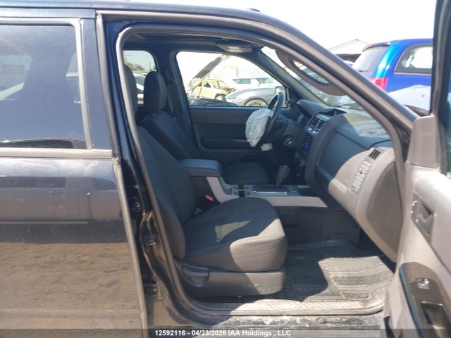 Продажа на аукционе авто 2010 Ford Escape, vin: 1FMCU9DG2AKD43925, номер лота: 12592116