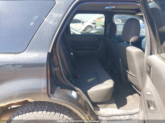Продажа на аукционе авто 2010 Ford Escape, vin: 1FMCU9DG2AKD43925, номер лота: 12592116