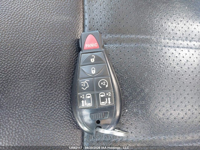 12592117 :رقم المزاد ، 2C4RC1CG9ER118624 vin ، 2014 Chrysler Town & Country Touring مزاد بيع