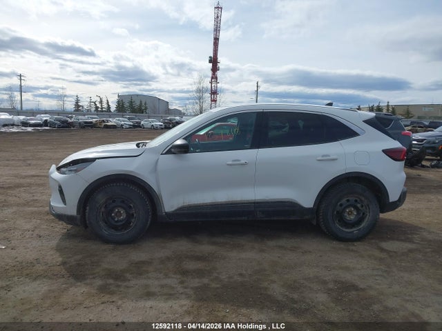 Продажа на аукционе авто 2023 Ford Escape Active, vin: 1FMCU9GN9PUB08428, номер лота: 12592118