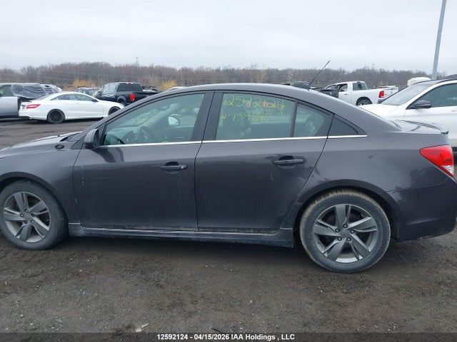 1G1P75SZ9F7159840 Chevrolet Cruze