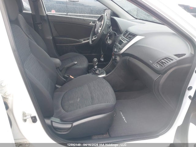 KMHCT5AE6GU251034 Hyundai ACCENT GL