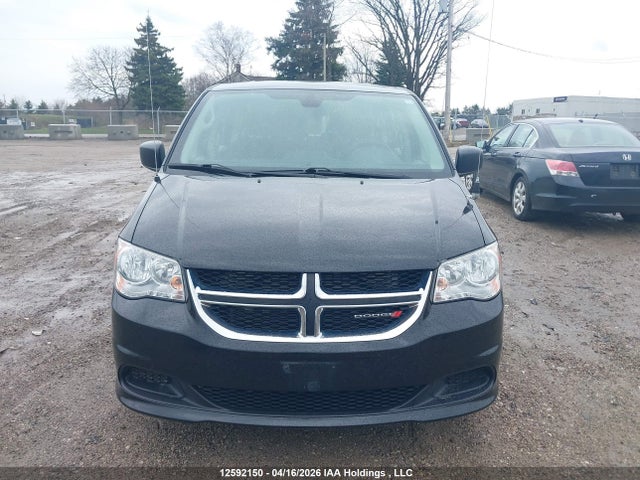 12592150 :رقم المزاد ، 2C4RDGBG1LR256527 vin ، 2020 Dodge Grand Caravan Se مزاد بيع