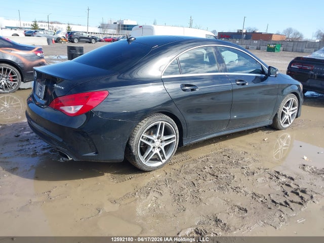WDDSJ4GB4FN226063 Mercedes-Benz CLA 250 4MATIC