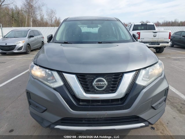2019 Nissan Rogue S/sl/sv მანქანა იყიდება აუქციონზე, vin: 5N1AT2MT1KC779756, აუქციონის ნომერი: 12592188