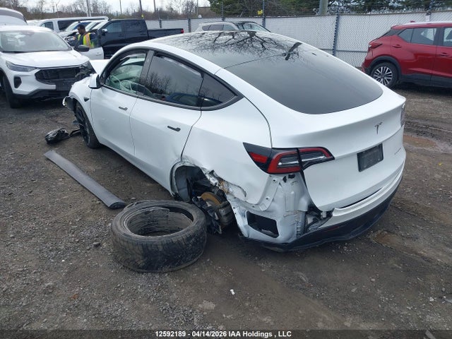 Продажа на аукционе авто 2022 Tesla Model Y, vin: 7SAYGDEE1NF468034, номер лота: 12592189