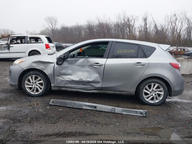 12592199 :رقم المزاد ، JM1BL1L76C1632420 vin ، 2012 Mazda 3 I مزاد بيع