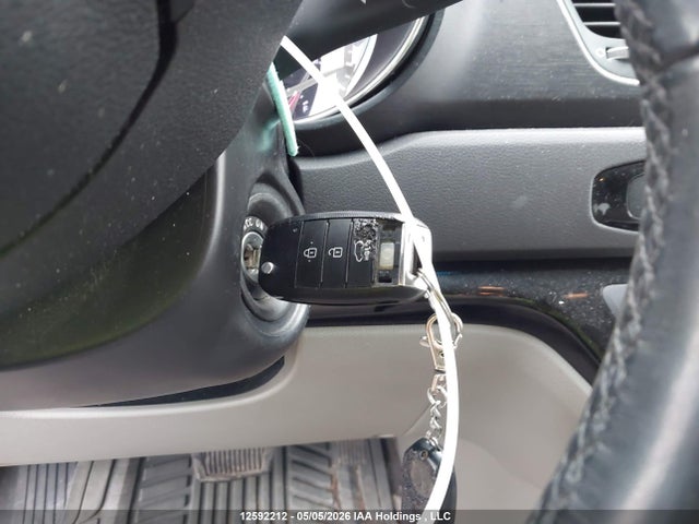KNDMB5C14H6248211 KIA Sedona Lx/lx+