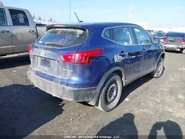 JN1BJ1CRXJW281814 Nissan Qashqai S/sl/sv