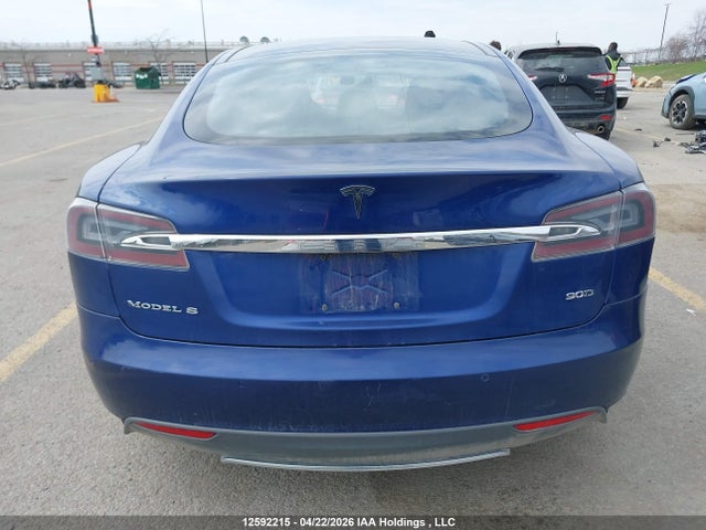 12592215 :رقم المزاد ، 5YJSA1E24GF136620 vin ، 2016 Tesla Model S مزاد بيع
