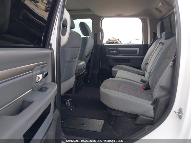 1C6RR7LT9KS671290 RAM 1500 Classic Slt