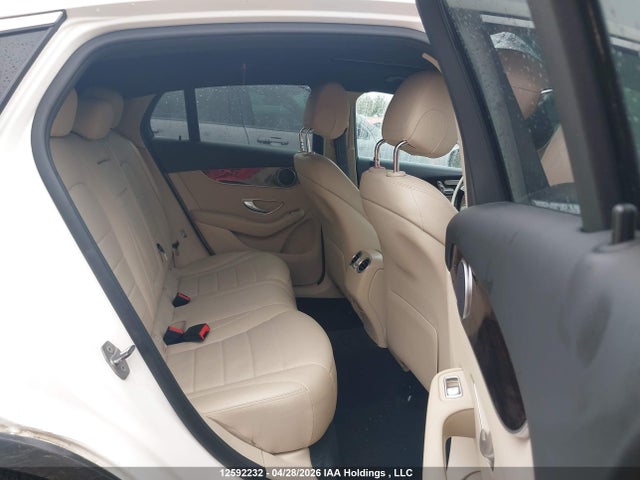 WDC0J4KB8JF378126 Mercedes-Benz Glc 300 Coupe 4matic