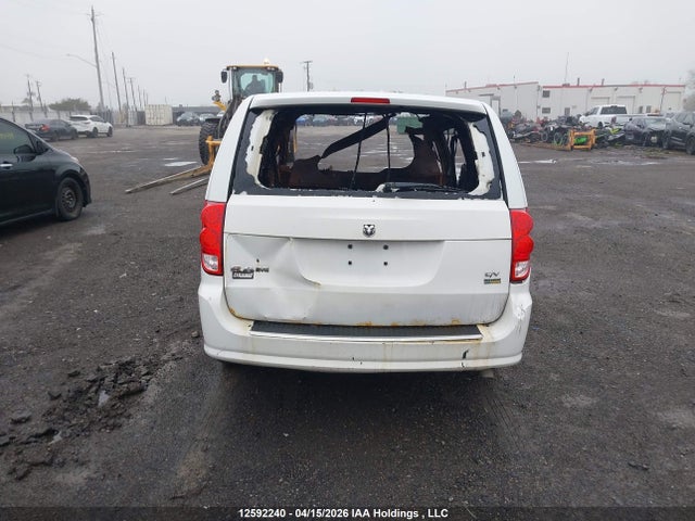 12592240 :رقم المزاد ، 2C4JRGAG4FR532980 vin ، 2015 Ram Cargo مزاد بيع