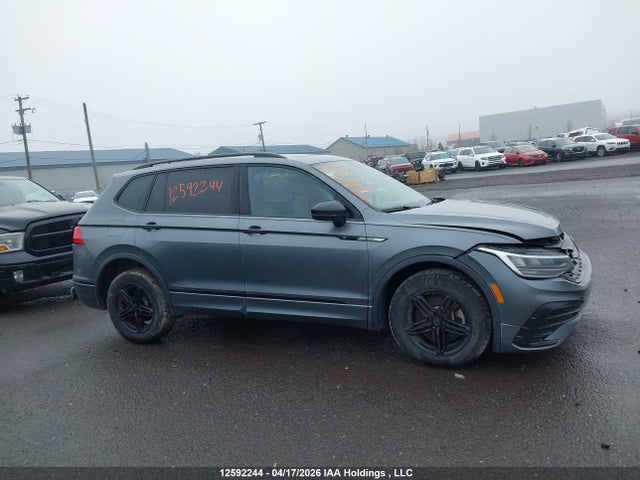 Aukcja sprzedaży 2022 Volkswagen Tiguan Comfortline R-line Black Edition, vin: 3VV8B7AX2NM116114, numer aukcji: 12592244