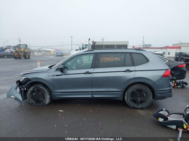 Aukcja sprzedaży 2022 Volkswagen Tiguan Comfortline R-line Black Edition, vin: 3VV8B7AX2NM116114, numer aukcji: 12592244