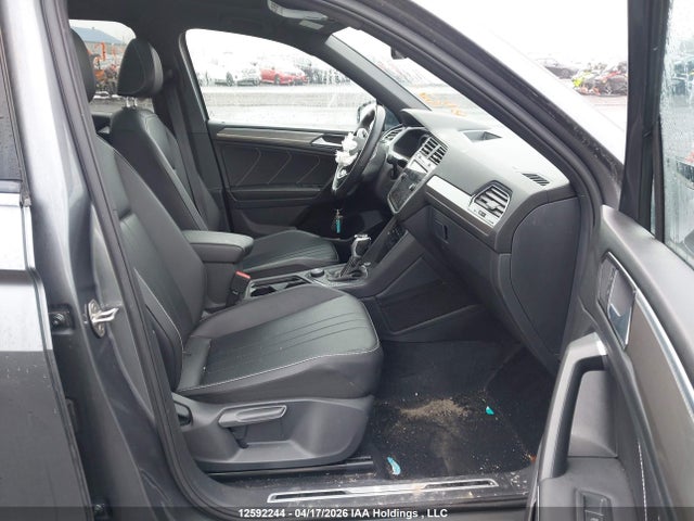 Aukcja sprzedaży 2022 Volkswagen Tiguan Comfortline R-line Black Edition, vin: 3VV8B7AX2NM116114, numer aukcji: 12592244
