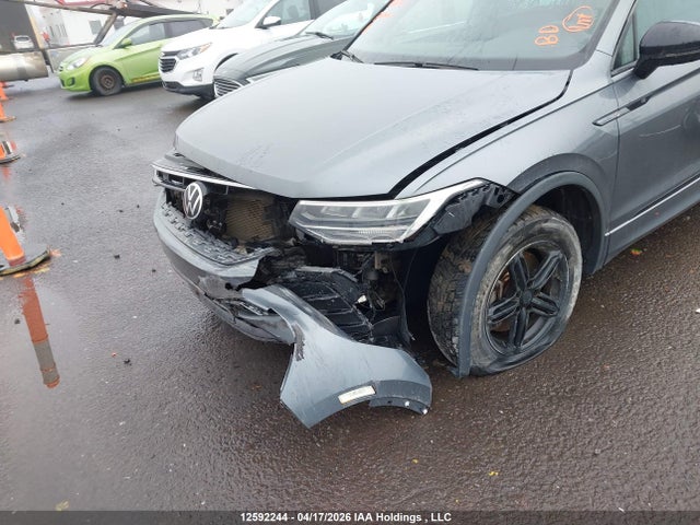 Aukcja sprzedaży 2022 Volkswagen Tiguan Comfortline R-line Black Edition, vin: 3VV8B7AX2NM116114, numer aukcji: 12592244