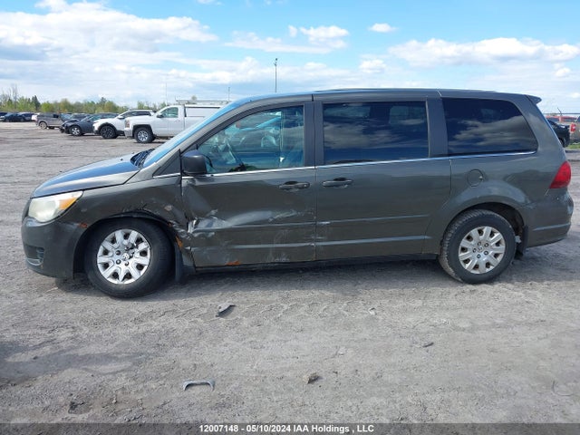 12007148 :رقم المزاد ، 2V4RW4DX2AR229393 vin ، 2010 Volkswagen Routan S مزاد بيع