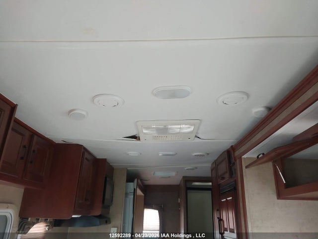 Продажа на аукционе авто 2016 Ford Econoline E450 Super Duty Cutwy Van, vin: 1FDXE4FS6FDA33551, номер лота: 12592289