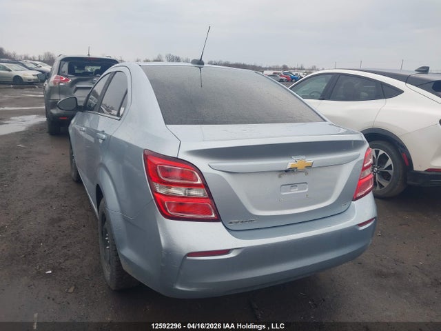 1G1JD5SH5J4105144 Chevrolet SONIC LT