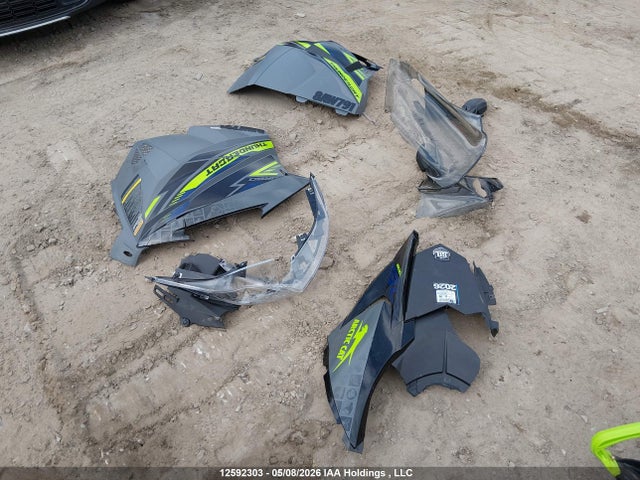 4UF1S4LK9NT100681 Arctic Cat Snowmobile