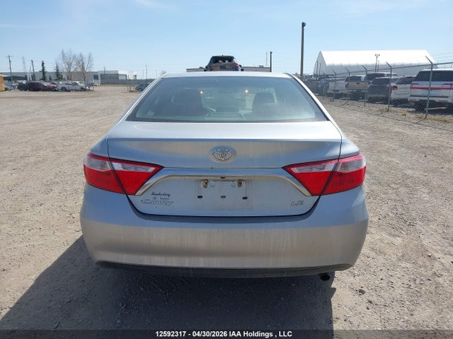 2017 Toyota Camry Le/xle/se/xse მანქანა იყიდება აუქციონზე, vin: 4T1BF1FK5HU695596, აუქციონის ნომერი: 12592317